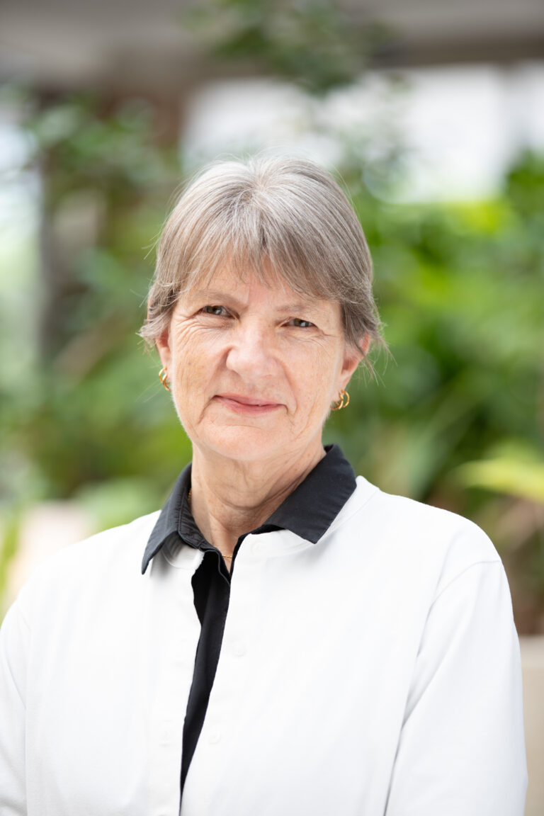 Christine Burkard headshot